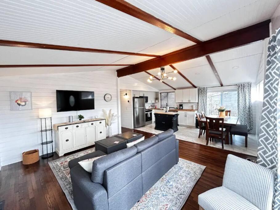 8th Street Haven - 3 Bedroom House In Dt Appartement Hamilton