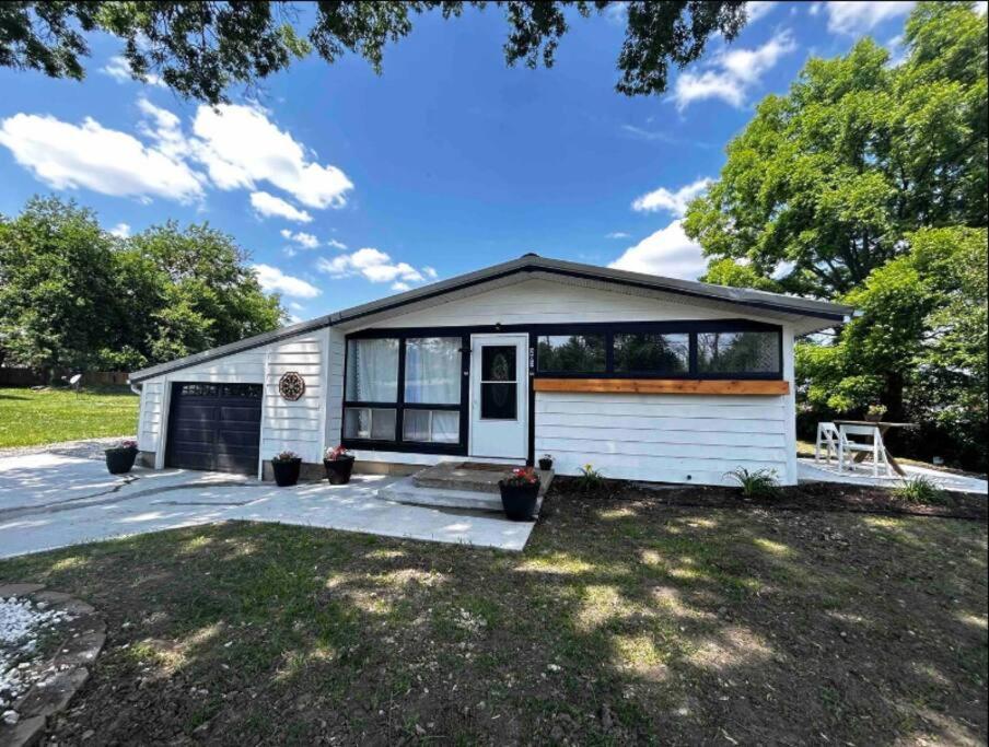8th Street Haven - 3 Bedroom House In Dt Appartement Hamilton